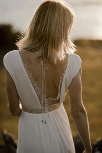 IMMACULATE Robe de mariée simple bohème de créatrice dos ouvert brodé
