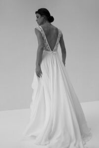 HAPPY DAY Robe de mariée bohème chic en mousseline décolleté dos en dentelle