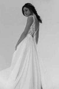 HOPE Robe de mariée de créatrice longue fluide vaporeuse